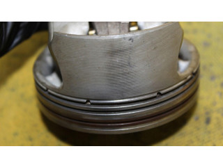 Píst 07L107103R   Audi A8 S8 D3 4E     