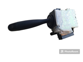 Ручка стеклоочистителей 173647 Daihatsu Sirion