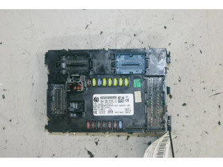 Блок предохранителей    Jeep Renegade    