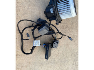 Вентилятор печки    5P1330100, 10480001597109   Peugeot Partner III