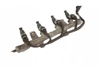 Топливная рампа 9260930006 Hyundai Getz