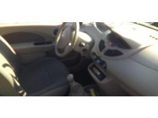 Панель приборов 8200725330   Renault Twingo II       