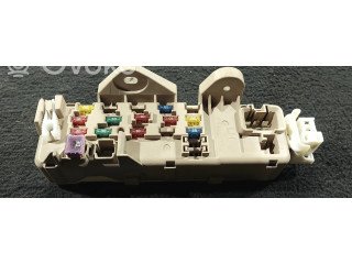 Pojistková skříňka 730296 Mazda 323 F 2002