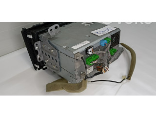 Радио/ проигрыватель CD/DVD / навигация