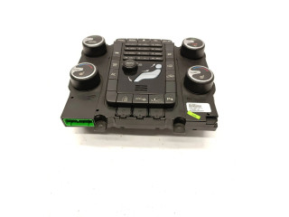 Блок управления климат-контролем 30795271, M4213400191   Volvo V70