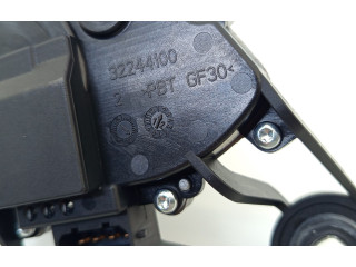 Моторчик заднего дворника 1Z9955711B, 32244100    Skoda Octavia Mk2 (1Z)