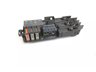 Блок предохранителей 2115452601 Mercedes-Benz R W251