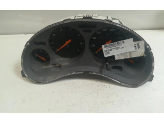 Панель приборов 81117906   Opel Tigra A       