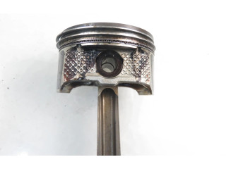 Поршень с шатуном L3-V Mazda 3 I