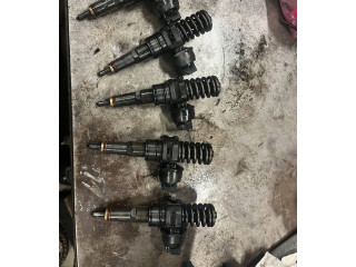 Vstřikovací lišta 07Z130073F Volkswagen Transporter - Caravelle T5