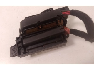 Блок предохранителей 8K2971845B   Audi Q5 SQ5    