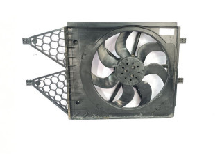 Вентилятор радиатора     6R0121207    Audi A1 