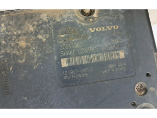 Блок АБС 30643982, P30643979 Volvo V70 2005 - 2008 года
