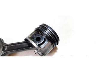 Píst Alfa Romeo 156 pro naftový motor 1.9