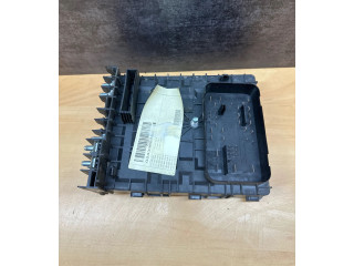 Блок предохранителей  1K0937125, 1K0937125A   Volkswagen Touran I    