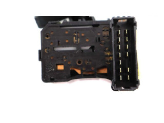 Ручка стеклоочистителей 6001551358, 8200792587   Dacia Duster