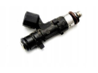 Форсунка 8176588751    Volvo S70  V70  V70 XC   