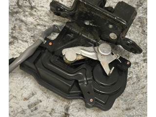 Zámek zadních dveří    Toyota Corolla Verso E121 2005