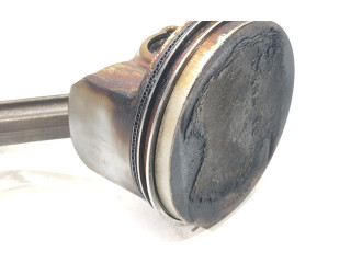 Поршень с шатуном R20A2 Honda CR-V