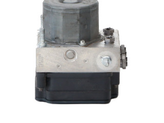 Jednotka ABS A0004313900 Mercedes-Benz GLA W156 2015