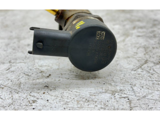 Топливная рампа 30777554   Volvo V70  