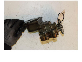 Масляный насос  KFU   Citroen C4 I 1.8