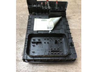 Pojistková skříňka Volkswagen Tiguan 2007