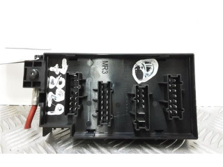 Блок предохранителей  A1645400672, A1645400672   Mercedes-Benz ML W164    