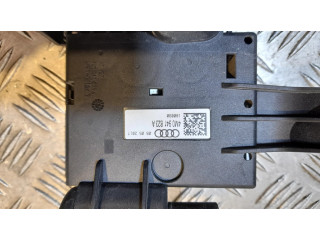 Узел подключения плюсовых проводов