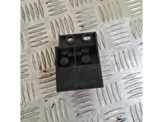 Pojistková skříňka 0025460641 Mercede-Benz S W220 2002