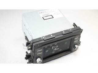 Радио/ проигрыватель CD/DVD / навигация