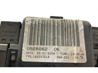 Блок предохранителей  9441584   Volvo V70    