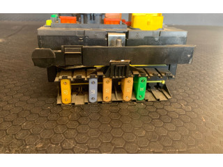 Pojistková skříňka 9807028580 Peugeot 5008 2010