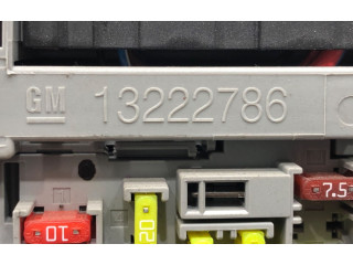 Pojistková skříňka 13222786 Opel Zafira C 2013