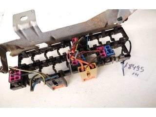 Pojistková skříňka 7h0937503, 7H0937503 Volkswagen Transporter - Caravelle T5 2009