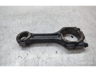 Шатун      Opel Antara  