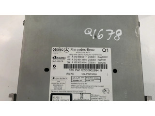 Радио/ проигрыватель CD/DVD / навигация