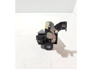 Zámek zadních dveří Volkswagen Caddy 2006