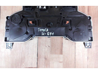 Přístrojová deska Toyota Camry VIII XV70 2020 8380033X81