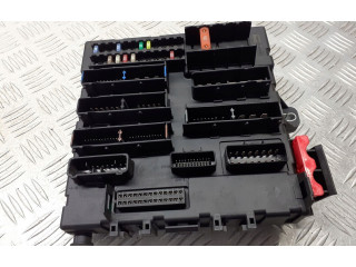 Pojistková skříňka 13205779 Opel Vectra C