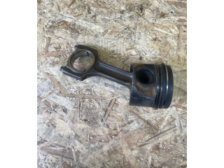 Píst M57TUE2 BMW 5 E60 E61 M57