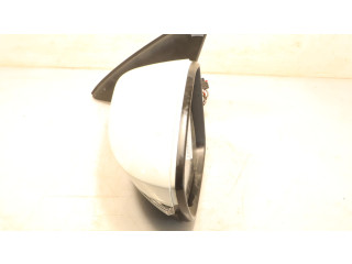 Зеркало электрическое Skoda Octavia Mk3 (5E) 2013 - 2019 года