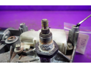 Двигатель стеклоочистителей Fiat Uno