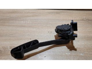 Педаль акселератора