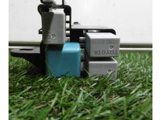 Блок предохранителей 6545H1, 6545H1 Peugeot 107