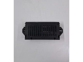 Блок предохранителей 9162323   Volvo S60    