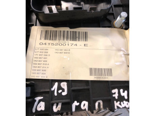 Блок предохранителей  1K0937804B, 340000392044   Volkswagen Touran I    