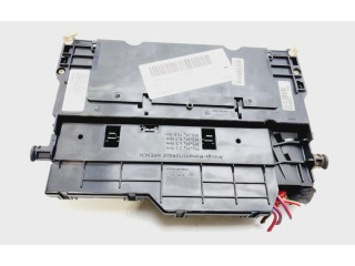 Блок предохранителей 8364542   BMW X3 E83    