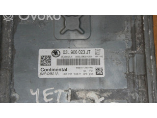 Блок управления двигателя 5WP42682AA   Skoda Yeti (5L)