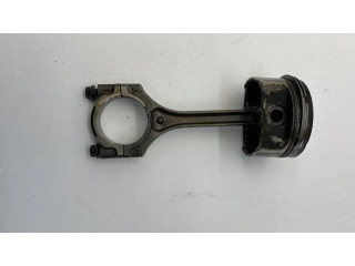 Píst G4FA Hyundai i30 pro benzínový motor 1.4 G4AF